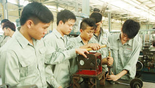Luật Giáo dục Đại học quá chú trọng văn bằng