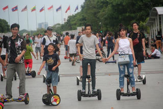 Mua... nguy hiểm
