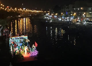 Thưởng thức Đờn ca tài tử trên ghe bầu