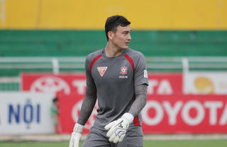 Lê Sỹ Mạnh: 'Tôi không dùng dao tấn công Văn Lâm'