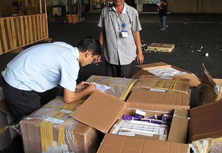 Bắt giữ vụ buôn lậu số lượng lớn thuốc tân dược