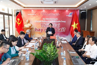 Giảm thiệt hại do thiên tai: Cảnh báo sớm, di dời dân