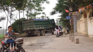 Dân khốn đốn vì bến bãi cát sỏi