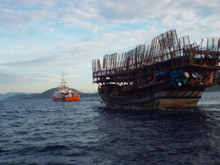 Cứu 38 ngư dân tỉnh Quảng Nam bị nạn ở Trường Sa