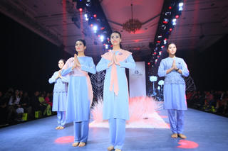 Giác show: Độc và lạ