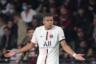 Mbappe lập kỷ lục xuất chúng tại Ligue 1 giữa ồn ào ‘mắc bệnh ngôi sao’