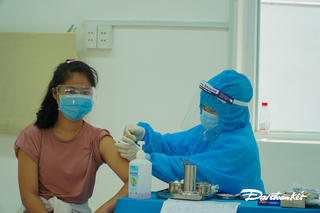 Bà Rịa-Vũng Tàu thừa nhận có chậm trễ trong việc tiêm vaccine phòng Covid-19