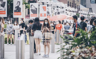 Singapore chỉ cho phép những người đã tiêm đủ vaccine đi làm