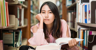 Bố mẹ cay đắng khi đầu tư tiền tỷ, con du học về làm lương vài triệu
