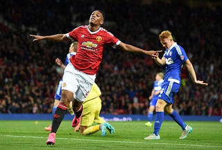 Lượt 2 vòng bảng Champions League: Bài toán khó cho thành Manchester