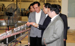 Phó Chủ tịch Lê Bá Trình thăm và làm việc tại Nghệ An