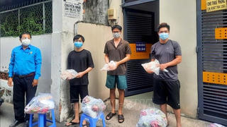 Hỗ trợ 10.000 phần quà cho công nhân ở các khu chế xuất, KCN TP Hồ Chí Minh