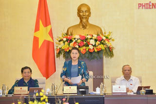 Bổ sung sách giáo khoa vào danh mục hàng hóa do Nhà nước định giá