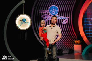 Người cha 'gà trống nuôi con' và cuốn sổ tạ ơn đặc biệt