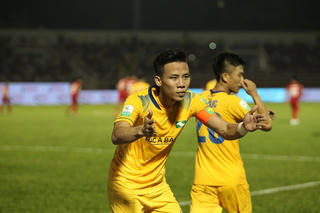 Lại chuyện chảy máu tài năng