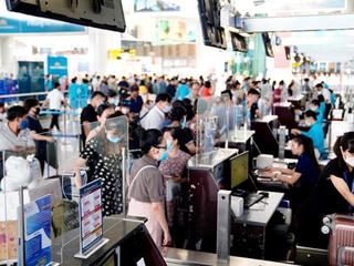 Lượng hành khách qua Cảng hàng không Nội Bài tăng trưởng trở lại