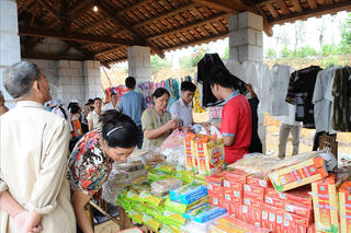 Hàng Việt về nông thôn dịp Tết: Dồi dào nguồn cung