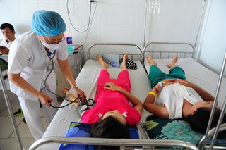 27 người nước ngoài nhập viện nghi ngộ độc thực phẩm