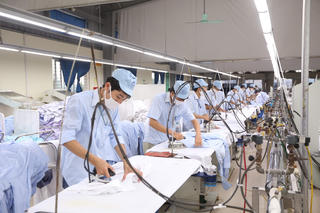 Vực dậy ngành dệt may, da giày