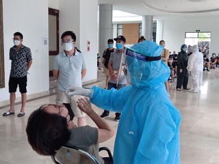 Hà Nội: Thêm 36 ca dương tính, nhiều ca thuộc chùm ho sốt thứ phát tại cộng đồng