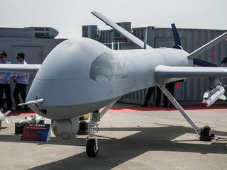 Trung Quốc đầu tư mạnh vào sản xuất UAV