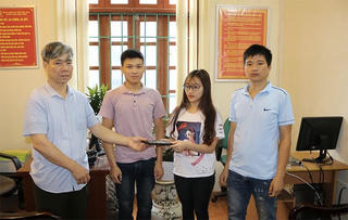 Nam sinh viên trường Cảnh sát trả lại tài sản cho người đánh rơi