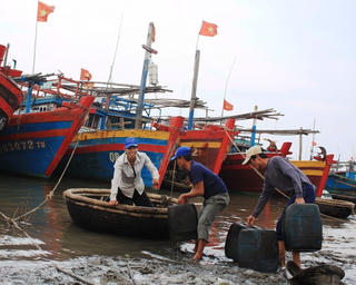 Thanh Hóa: Còn 1.326 phương tiện đang trên đường vào bờ tránh bão số 4