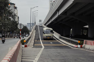 Cận cảnh: 6 nhánh lên xuống cầu cạn Mai Dịch - Nam Thăng Long thông xe