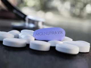 Đưa thuốc Molnupiravir vào thí điểm điều trị F0 tại nhà