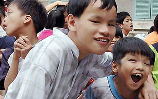 Điều kiện xét duyệt trợ cấp với người hoạt động kháng chiến bị nhiễm chất độc hóa học?