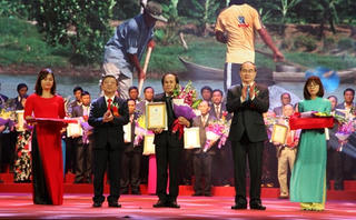 Biểu dương các HTX điển hình tiên tiến