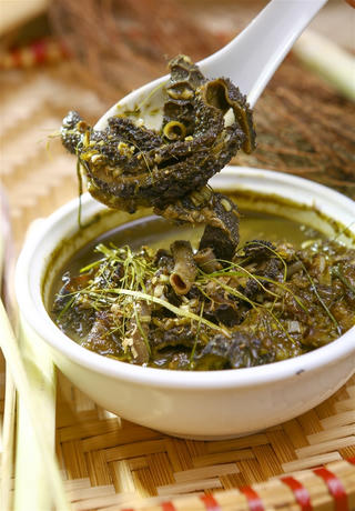 Thưởng thức 'Nậm pịa'