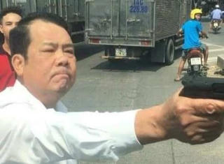 Bắt khẩn cấp 'giám đốc rút súng dọa bắn người đi đường' ở Bắc Ninh