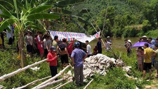 Yên Bái: Rủ nhau đi bắt ốc, ba nữ sinh đuối nước thương tâm