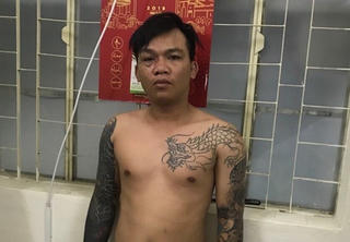 Bắt được nghi can giật dây chuyền của nhân viên Tổng lãnh sự Nga