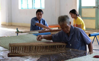 Bừng thức lòng nhân ái