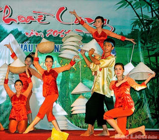 Lễ hội Dạ cổ hoài lang 2016