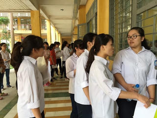 Sốt ruột chờ phương án thi