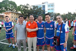 Ngắm dàn 'sao' phim 'Người phán xử' đá bóng gây quỹ từ thiện