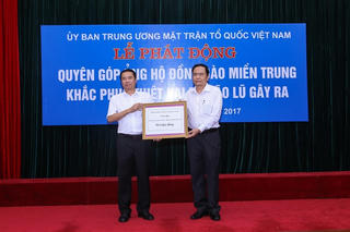 Hơn 4 tỷ đồng hỗ trợ bà con vùng lũ