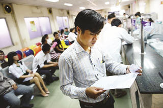 Nhiều văn bản có dấu hiệu trái luật