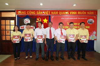 Công cà phê Mê Trang thành lập Đảng bộ cơ sở