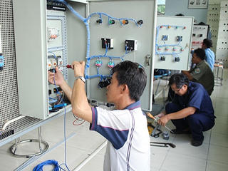 TP. Hồ Chí Minh: Trao giải Bàn tay vàng nghề điện lạnh cấp thành phố 2015