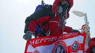 Bệnh nhân ung thư chinh phục đỉnh Everest