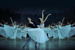 Trình diễn vở kịch ballet 'Giselle'