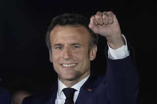 Điện mừng Tổng thống Pháp Emmanuel Macron tái đắc cử