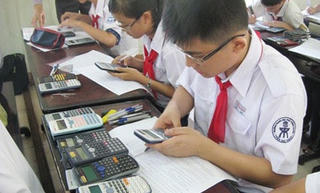 Các loại máy tính cầm tay được mang vào phòng thi