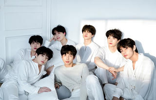 Nhóm nhạc Hàn Quốc BTS tung ra album mới 'BE'