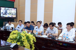 Cả hệ thống y tế ‘chia lửa’ với Đà Nẵng