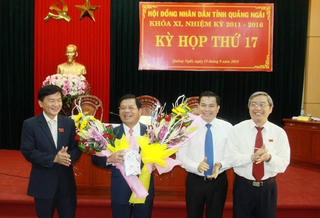 Bầu tân Chủ tịch HĐND, UBND tỉnh Quảng Ngãi
